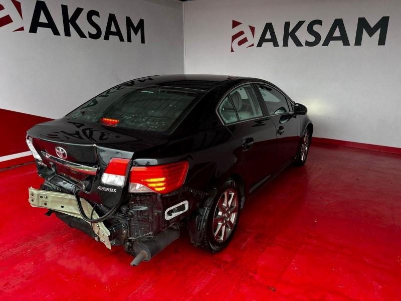 2012 TOYOTA AVENSIS 2.0 PREMIUM MULTIDRIVE S (MC)