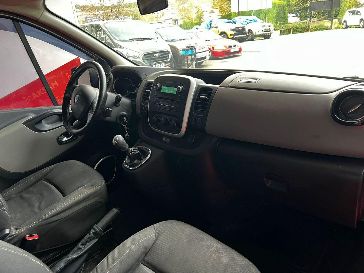 2015 RENAULT TRAFIC PASSENGER 8+1 GRANDCONFORT 1.6 DCI 115