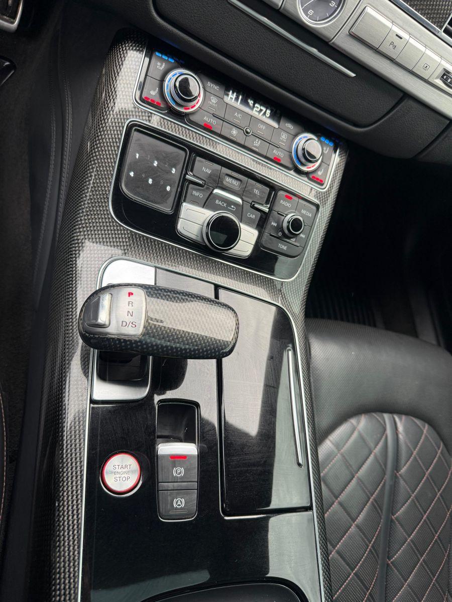 2015 AUDI S8 4.0 TFSI 520 QUATTRO TIPTRONIC