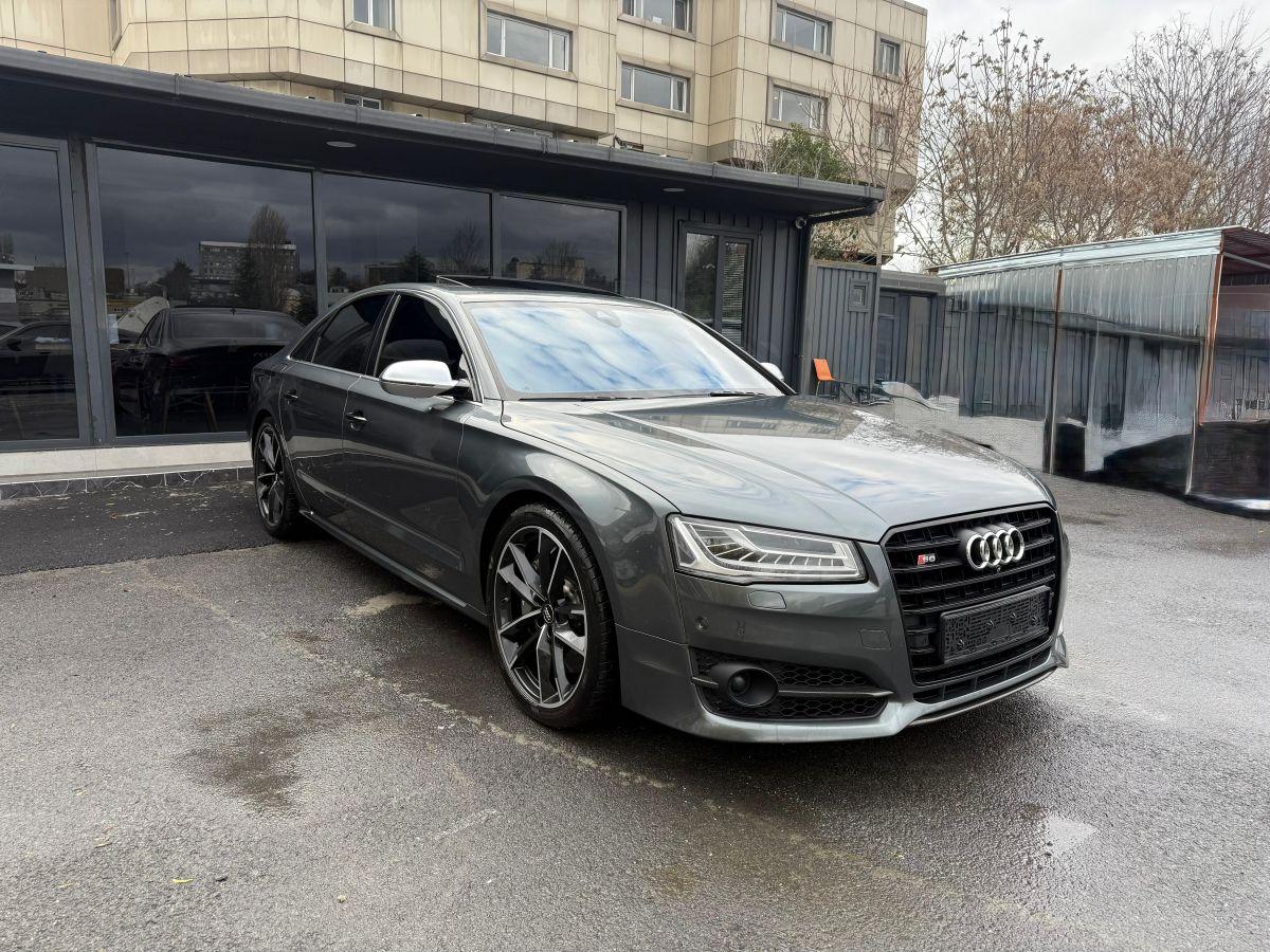 2015 AUDI S8 4.0 TFSI 520 QUATTRO TIPTRONIC