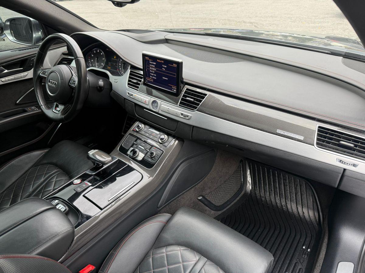 2015 AUDI S8 4.0 TFSI 520 QUATTRO TIPTRONIC